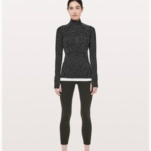 Lululemon “Define” Pullover